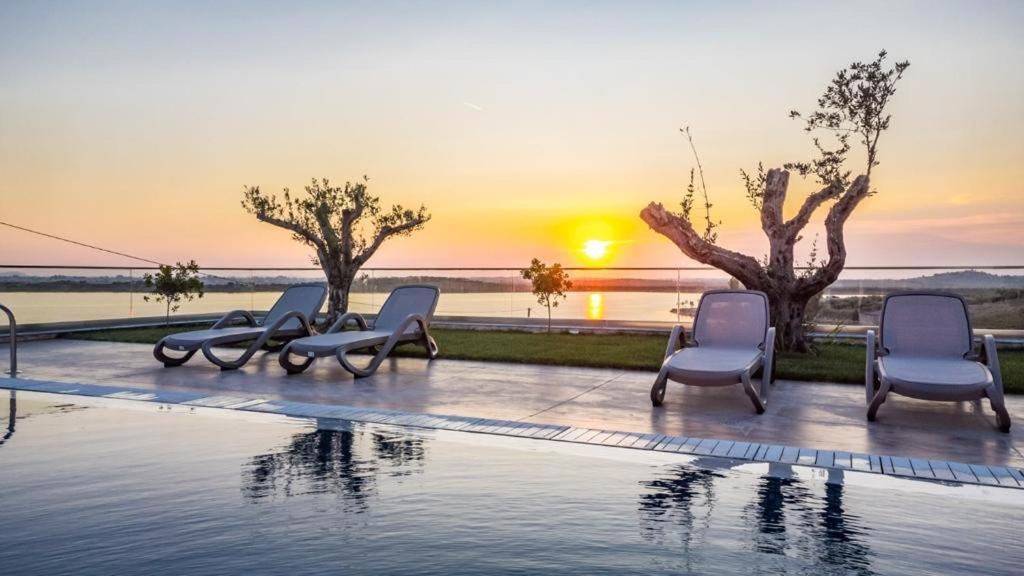 Top Villas Durrës Exteriör bild