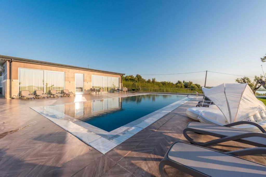 Top Villas Durrës Exteriör bild