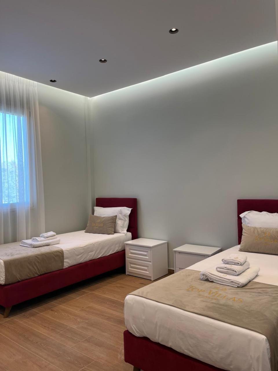 Top Villas Durrës Exteriör bild