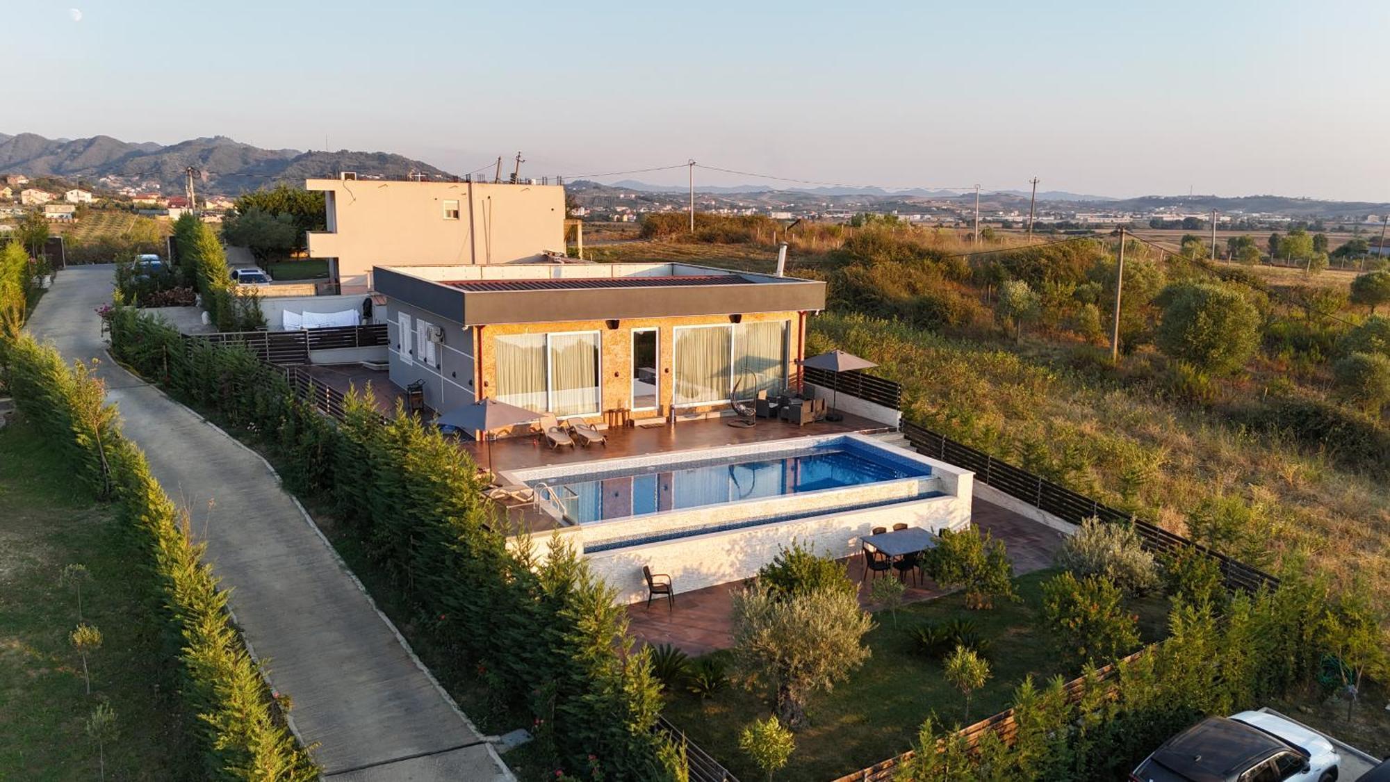 Top Villas Durrës Exteriör bild