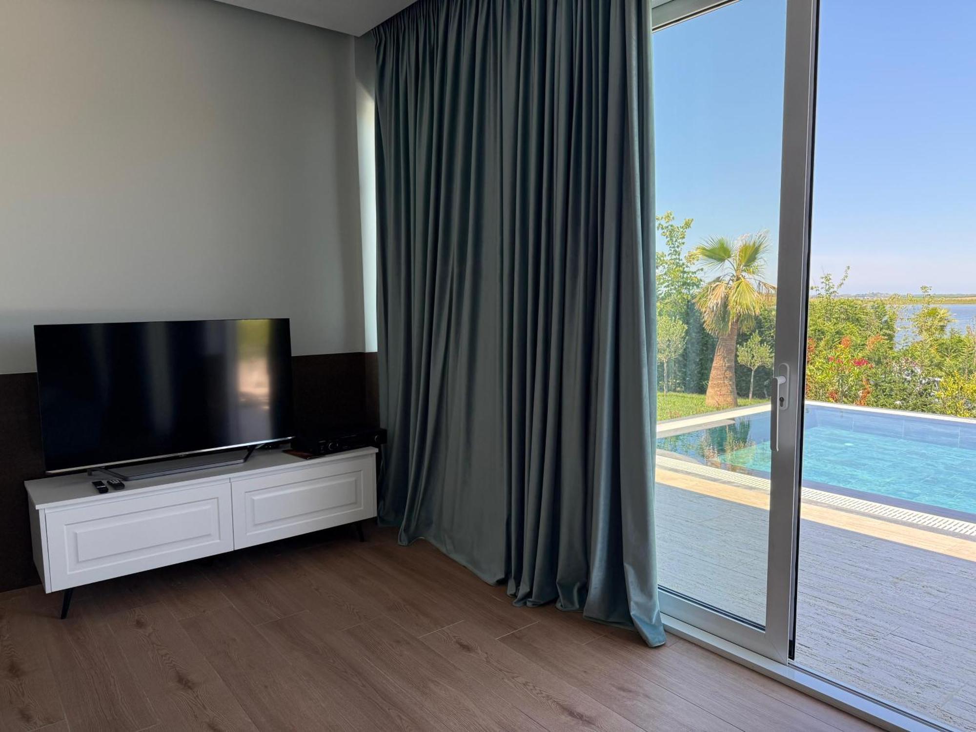 Top Villas Durrës Exteriör bild